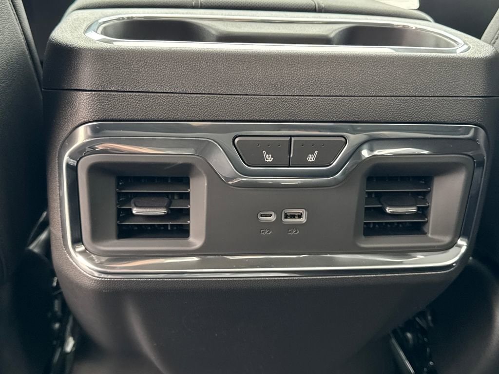 2026 GMC Sierra 1500 SLT - Photo 37