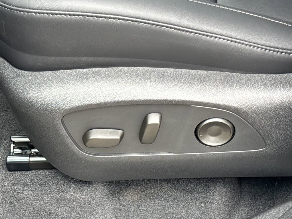 2026 GMC Acadia Elevation - Photo 19