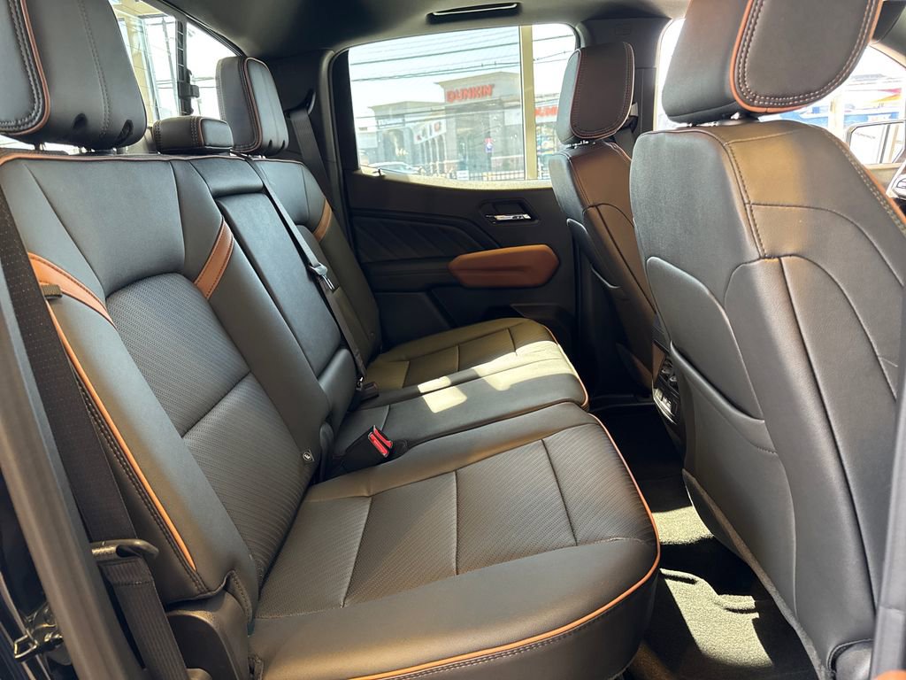 2026 GMC Canyon AT4 - Photo 39