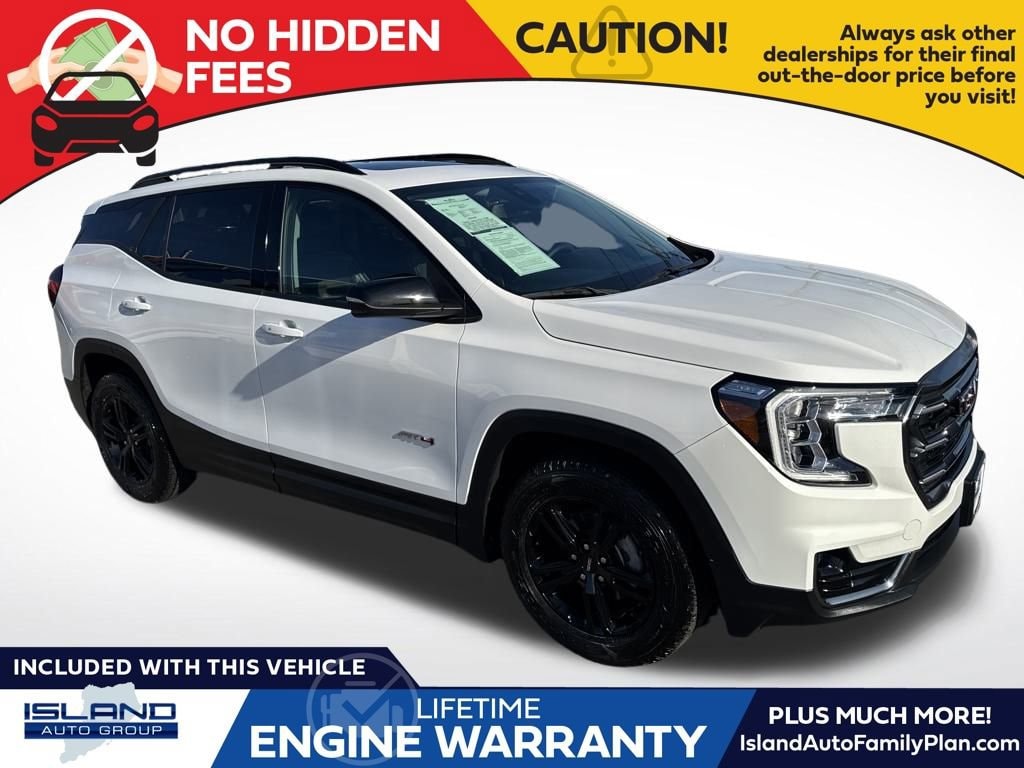 2023 GMC Terrain AT4's photo