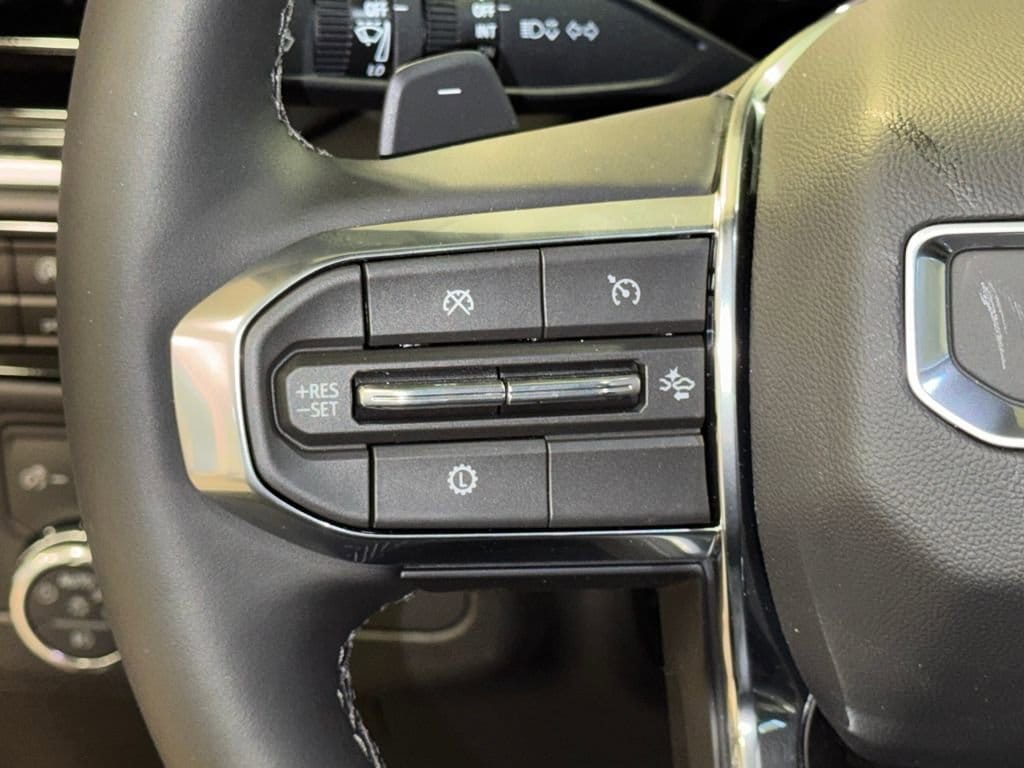 2026 GMC Yukon XL Denali - Photo 17