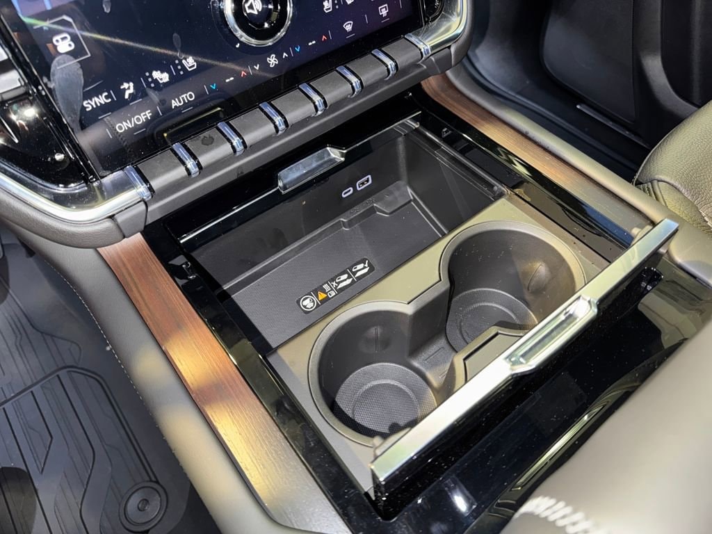 2026 GMC Yukon XL Denali - Photo 27