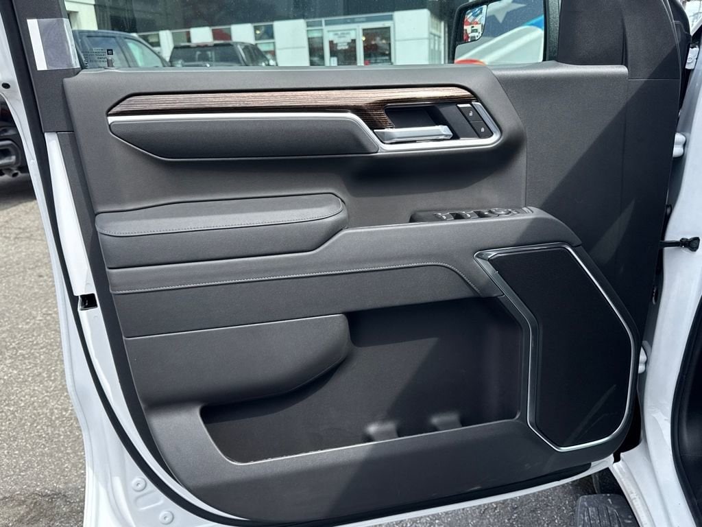 2026 GMC Sierra 1500 SLE - Photo 13