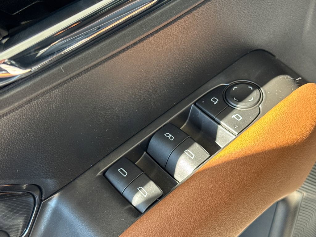 2026 GMC Canyon AT4 - Photo 13