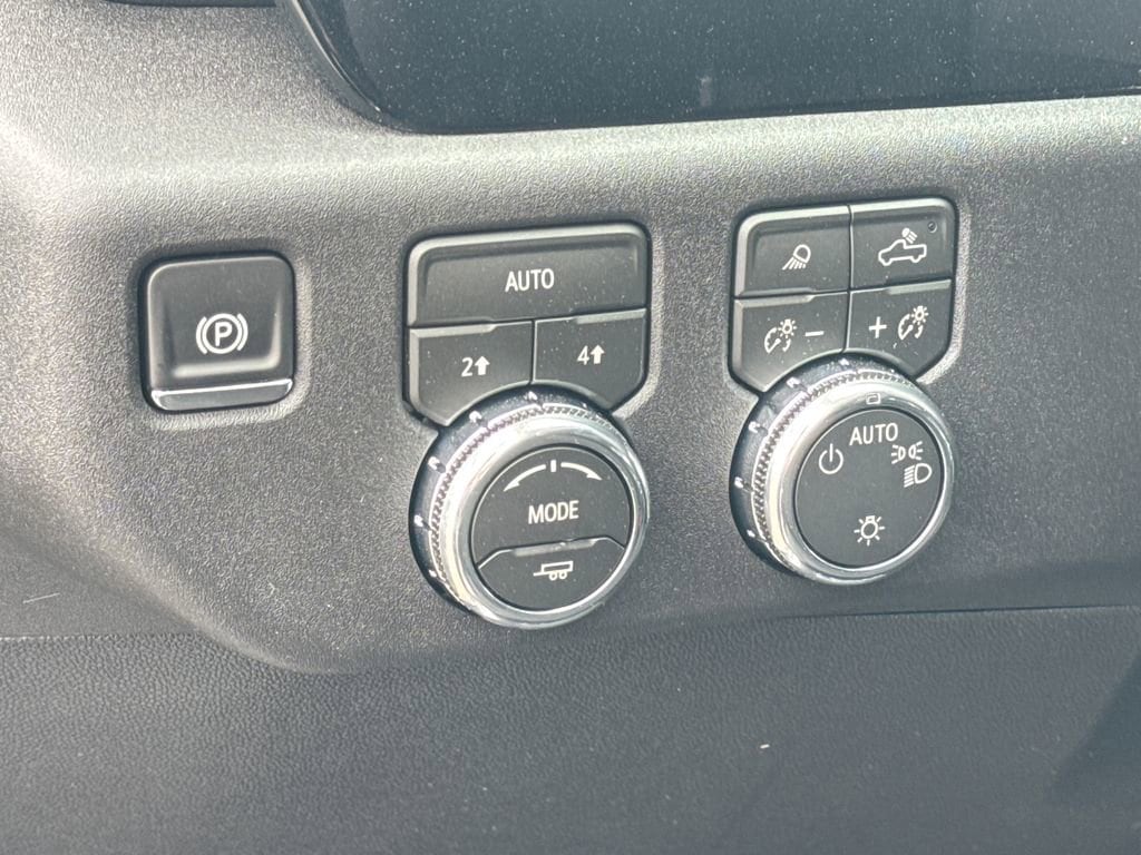 2026 GMC Sierra 1500 SLE - Photo 18