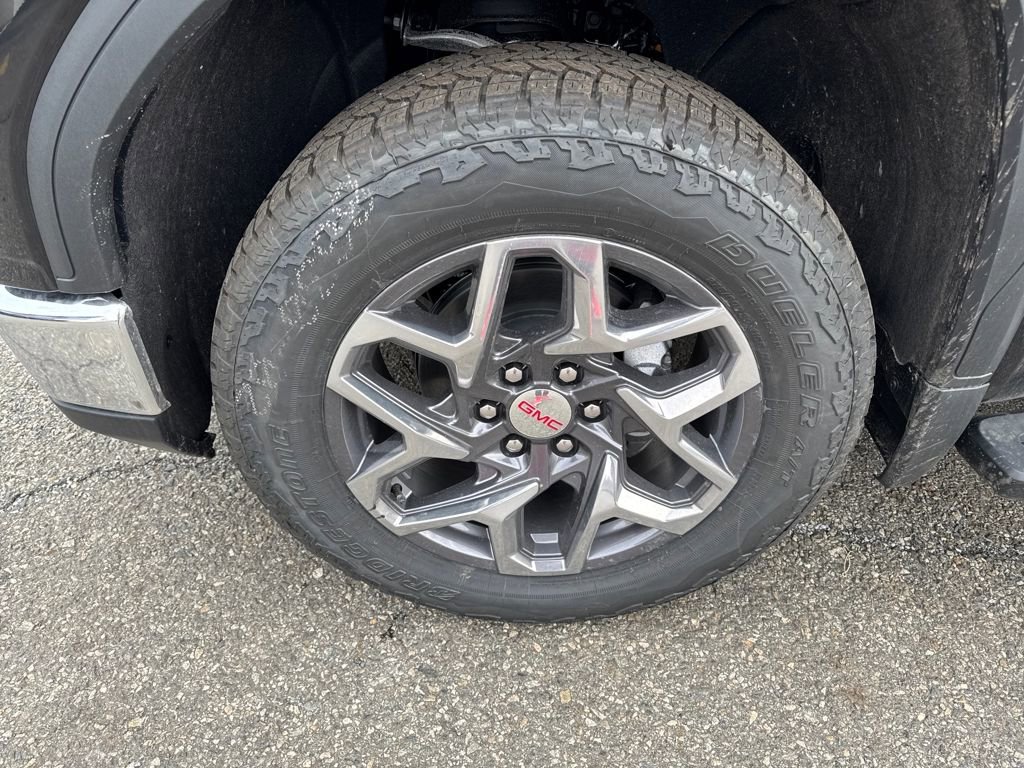2026 GMC Sierra 1500 SLT - Photo 13