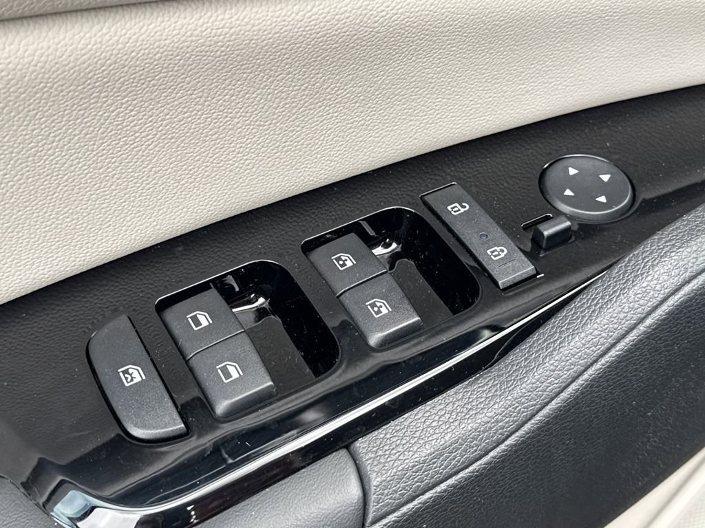 2024 Kia Sportage EX - Photo 16