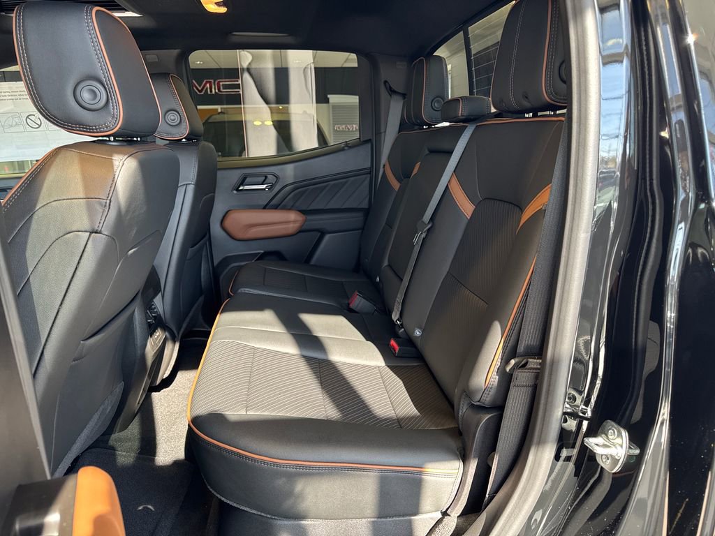 2026 GMC Canyon AT4 - Photo 33