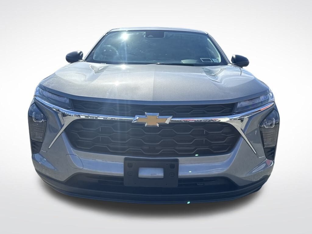 Used 2024 Chevrolet Trax LS SUV