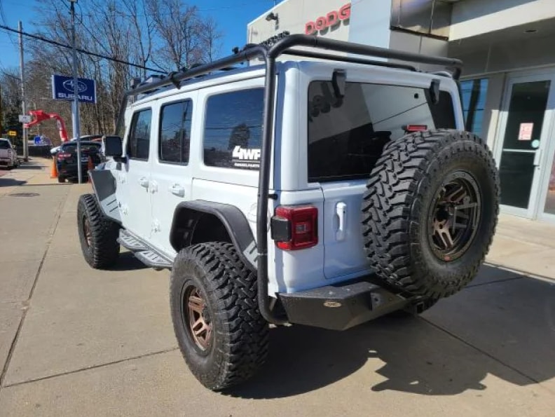 Jeep Wrangler Lifted.png