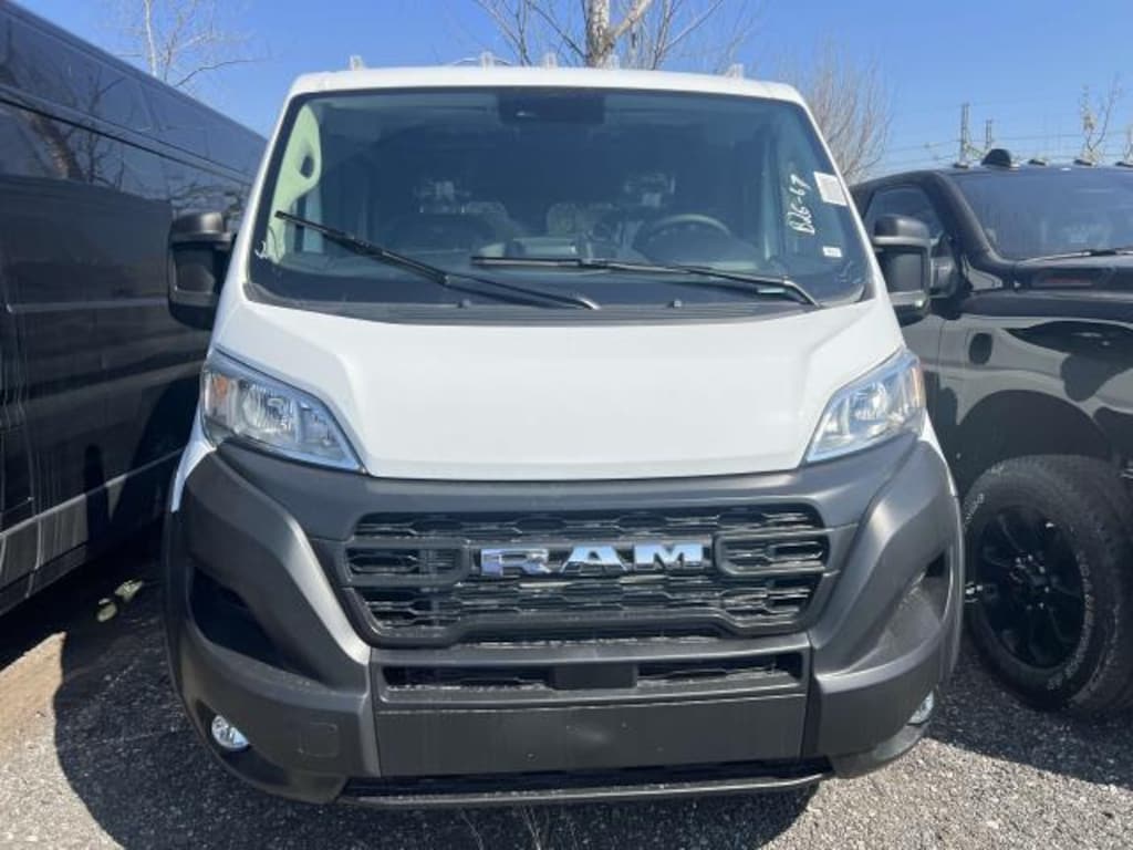New 2024 Ram ProMaster PROMASTER 2500 SLT CARGO VAN LOW ROOF 136' WB Cargo Van