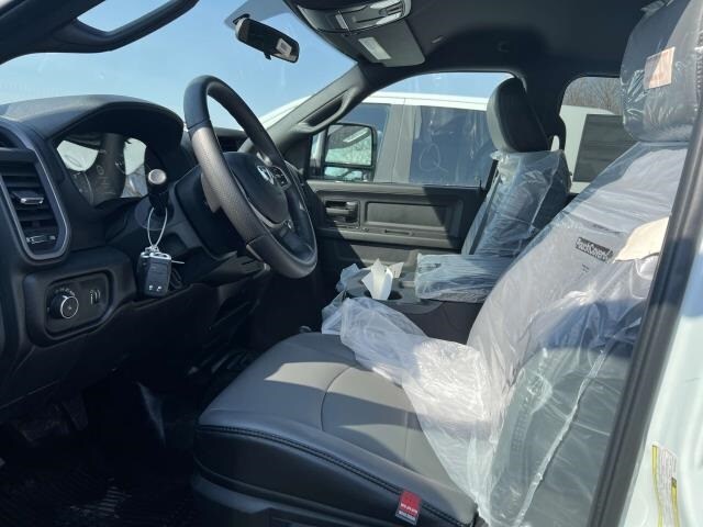 2024 Ram 3500 Tradesman photo 3