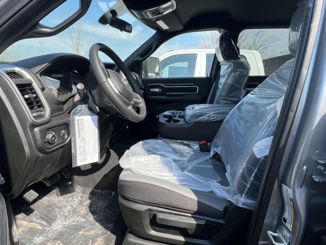 2024 Ram 4500 SLT photo 3