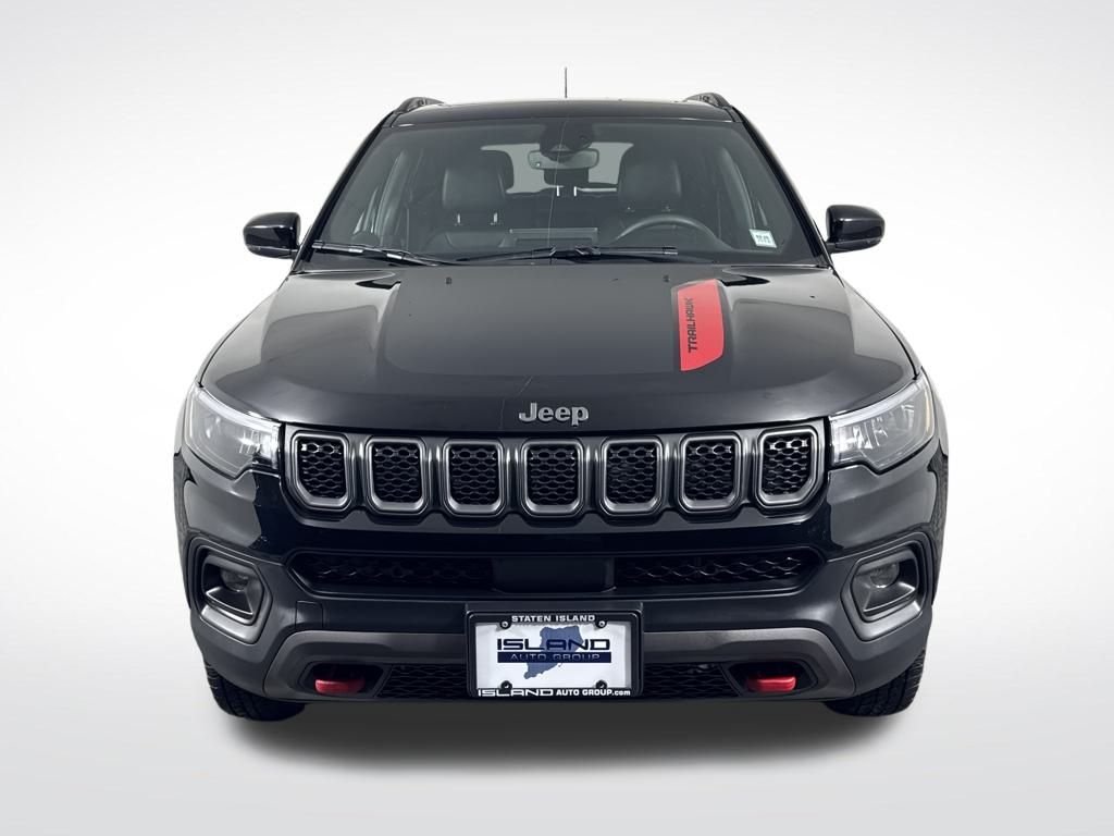 2024 Jeep Compass Trailhawk photo 2