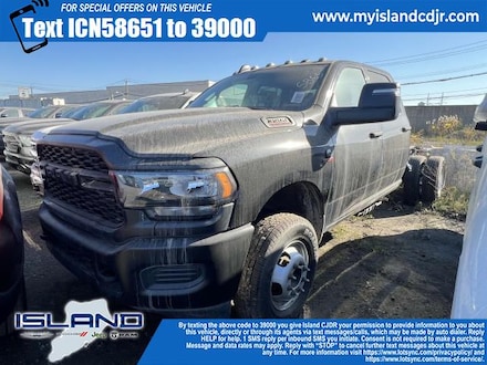 2023 Ram 3500 Chassis Cab 3500 TRADESMAN CREW CAB CHASSIS 4X4 60' CA Pickup