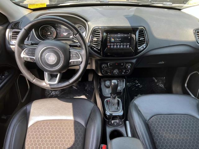 2025 Jeep Compass Limited photo 4