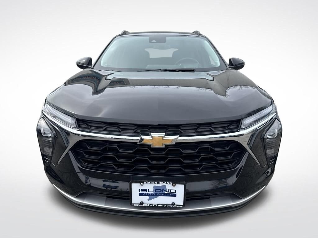 Used 2024 Chevrolet Trax LT SUV