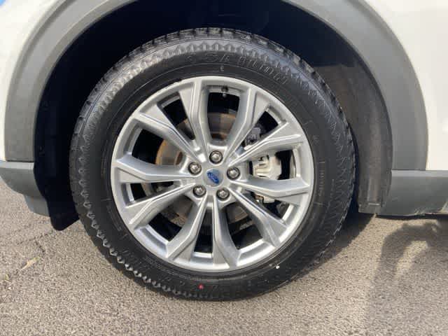 Thumbnail: 2021 Ford Explorer - 8