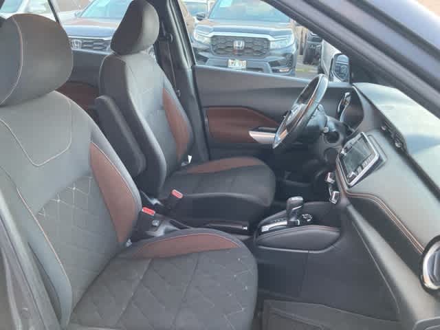 Thumbnail: 2018 Nissan Kicks - 14