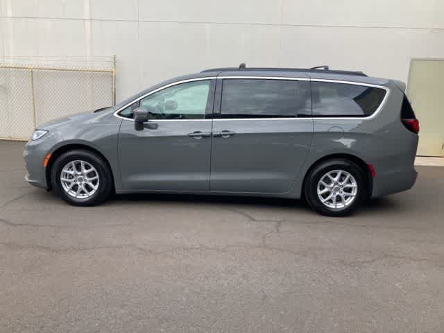 Thumbnail: 2022 Chrysler Pacifica - 3