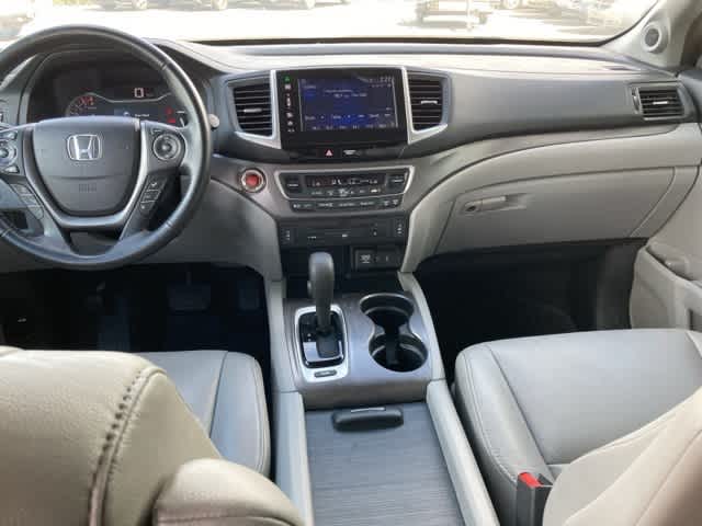 Thumbnail: 2016 Honda Pilot - 10