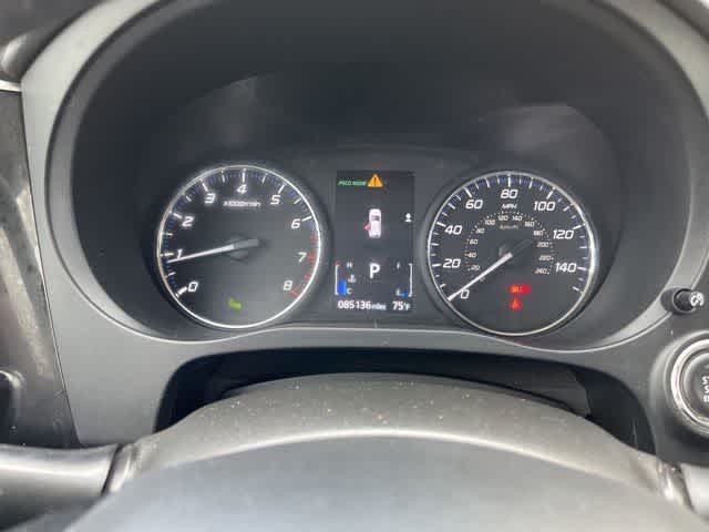 Thumbnail: 2019 Mitsubishi Outlander - 18