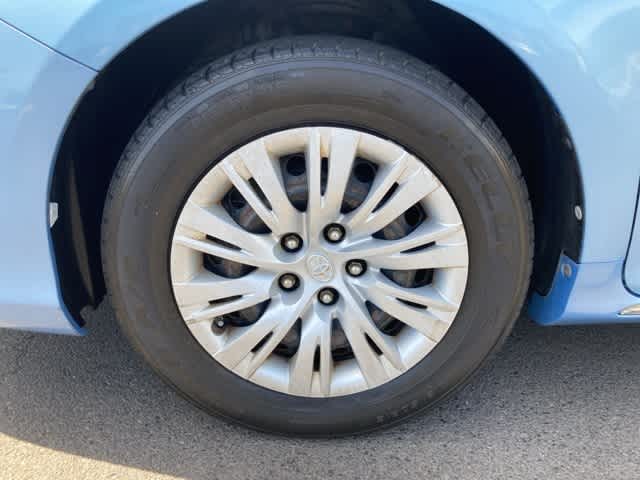 Thumbnail: 2012 Toyota Camry - 8