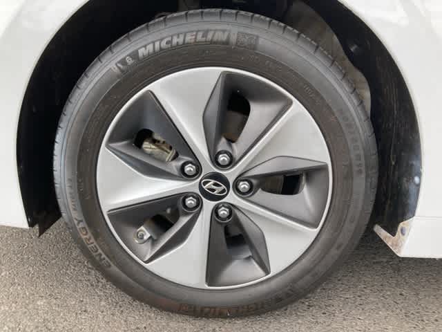 2018 Hyundai Ioniq  8