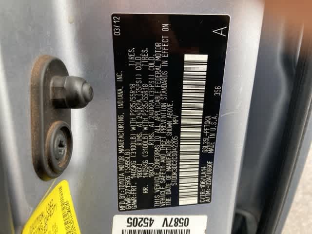 Thumbnail: 2012 Toyota Sienna - 21