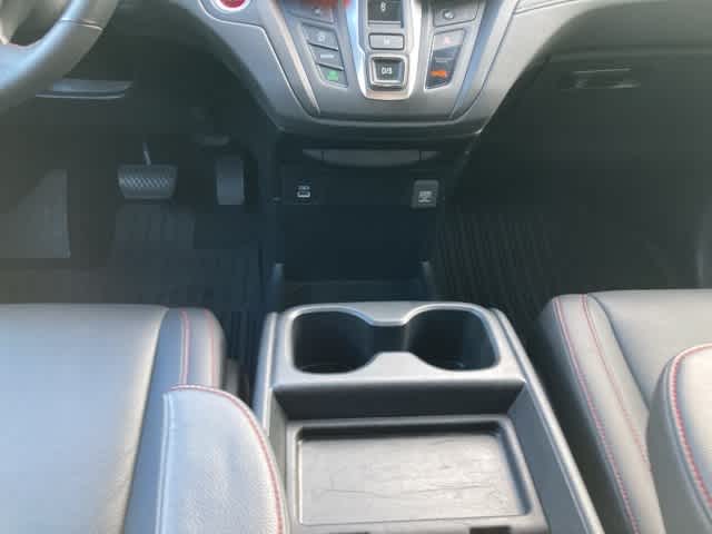 Thumbnail: 2023 Honda Odyssey - 17