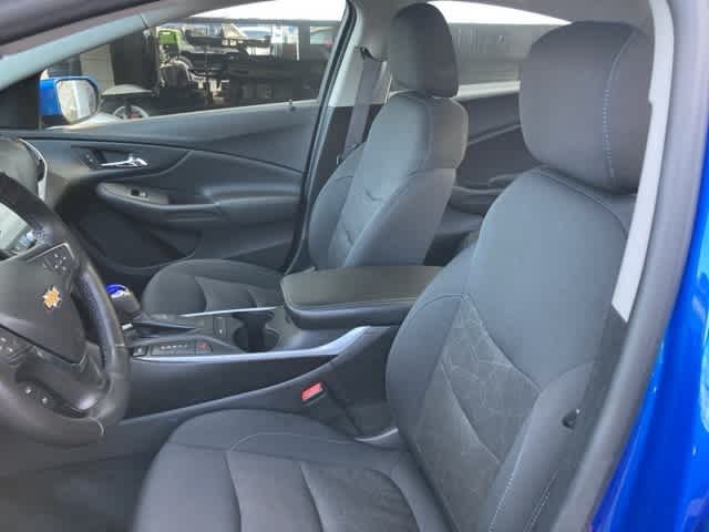 Thumbnail: 2017 Chevrolet Volt - 11