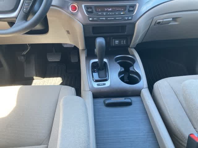 Thumbnail: 2016 Honda Pilot - 17