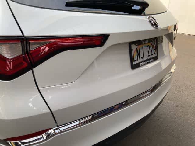 Thumbnail: 2023 Acura MDX - 7