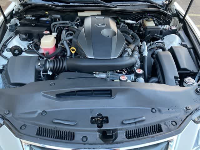 Thumbnail: 2018 Lexus IS - 9