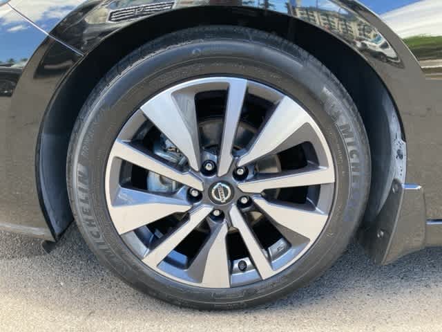 2020 Nissan Sentra SV 8