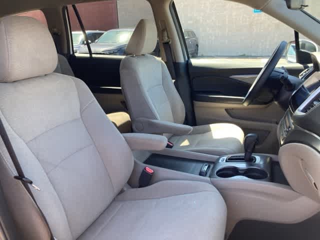 Thumbnail: 2016 Honda Pilot - 14