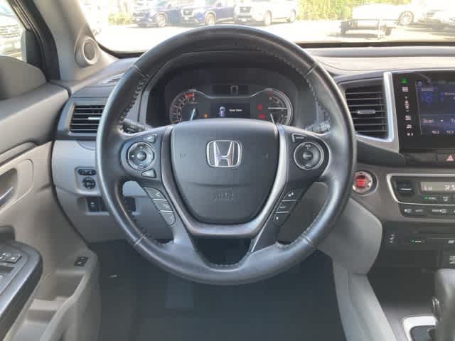 Thumbnail: 2016 Honda Pilot - 15