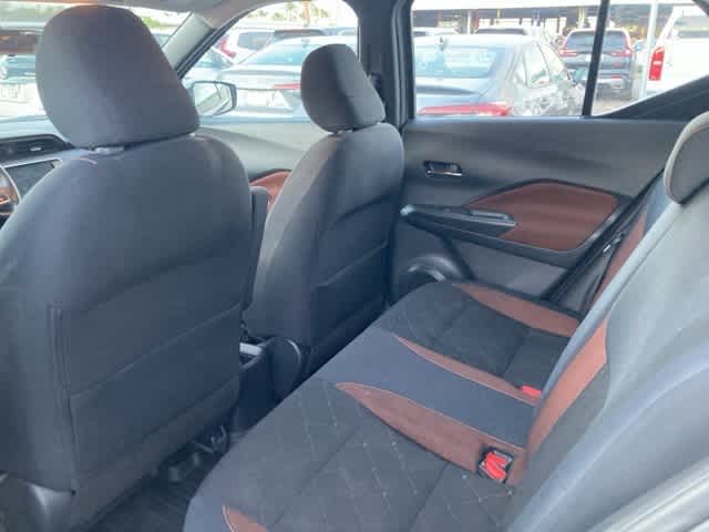 Thumbnail: 2018 Nissan Kicks - 12