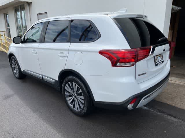 Thumbnail: 2019 Mitsubishi Outlander - 4