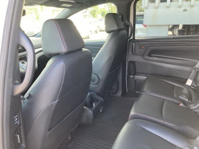 Thumbnail: 2023 Honda Odyssey - 12