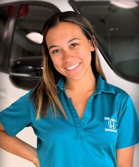 Staff member Erynn Duquette from ID_04dd54b6e4bf