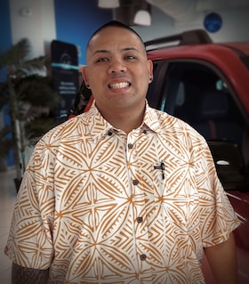 Staff member Keahi Prieto from ID_acc151c25d52