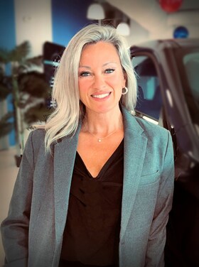 Staff member Jennifer Targett from ID_1ac9c54707bd