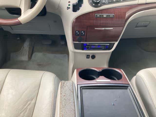 Thumbnail: 2012 Toyota Sienna - 17