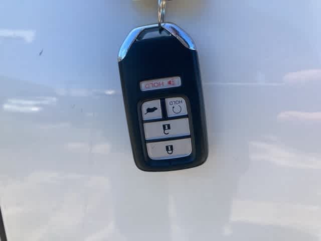 Thumbnail: 2016 Honda Pilot - 20