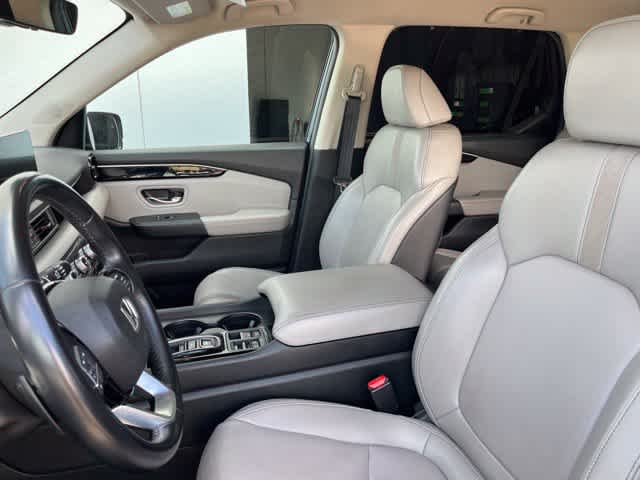 2024 Honda Pilot EX-L - Photo 11