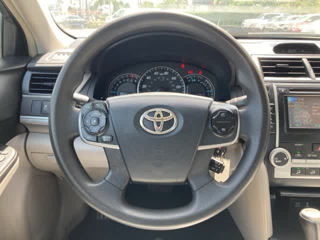 Thumbnail: 2012 Toyota Camry - 15