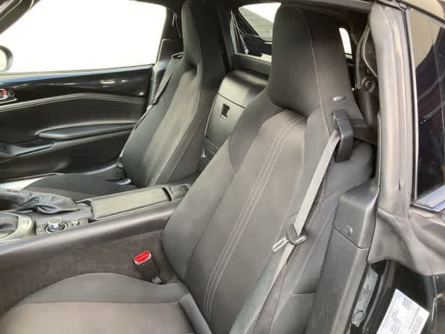 Thumbnail: 2021 Mazda MX-5 Miata - 11