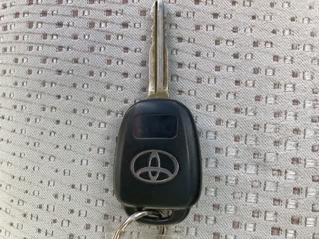 Thumbnail: 2012 Toyota Camry - 20
