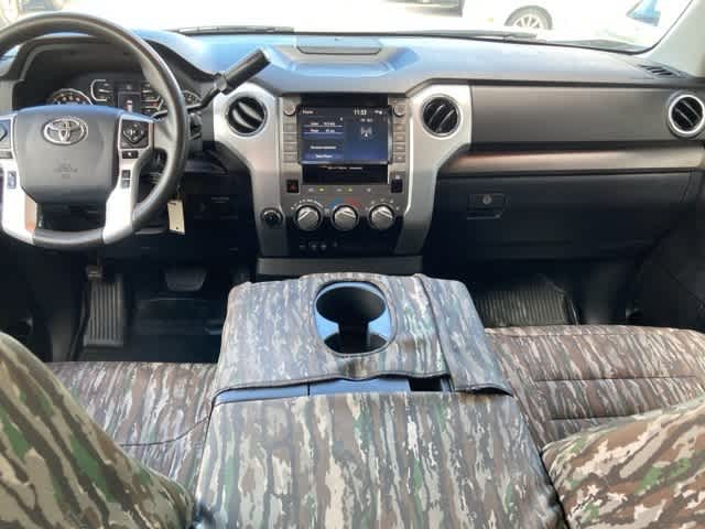 Thumbnail: 2020 Toyota Tundra - 10